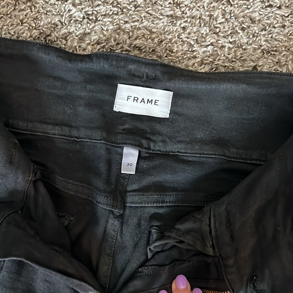 NWOT - FRAME Black Skinny Jeans with gold hardware - Picture 2 of 4